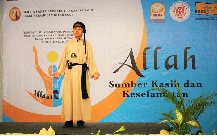 Christ Juan , Juara 1 Lomba Membawakan Kitab Amsal Kategori Remaja